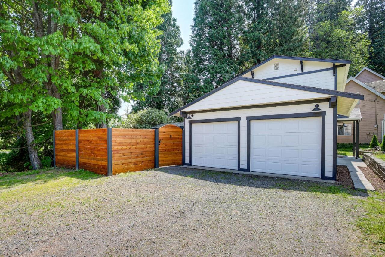 Farmhouse With Private Hot Tub Less Than 1 Mile To Birch Bay Blaine Exterior foto